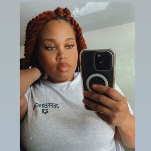 Meet your Posher, Kadijah